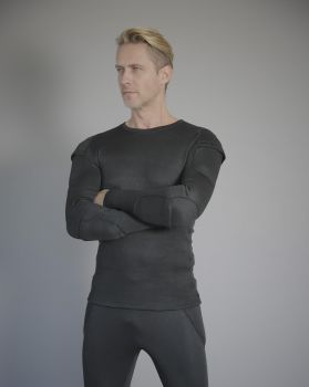 Preview: Touring LongSleeve Black-Edition Frontalansicht